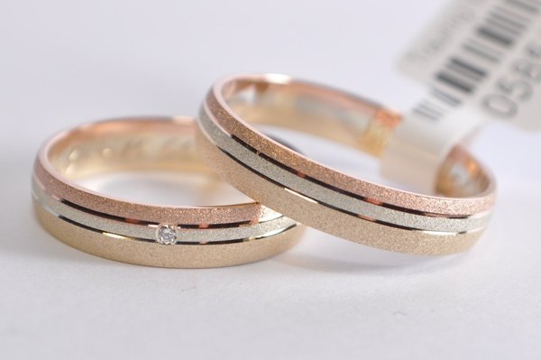 1 Paar Trauringe Hochzeitsringe Gold 750 - mit Diamant 0,01ct - Breite: 4,0 mm