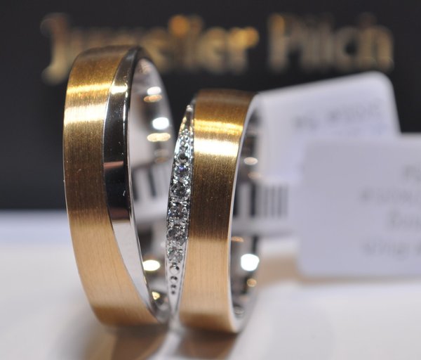 Trauringe Eheringe Gold 750 - Poliert/Längsmatt - Bicolor - mit 5 Diamanten 0,065ct.