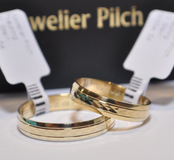 1 Paar Trauringe Hochzeitsringe Gold 585 - Breite: 4,0 mm - Stärke: 1,2mm