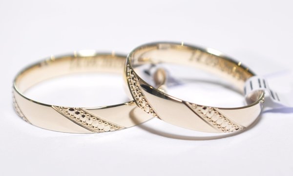 1 Paar Trauringe Hochzeitsringe Gold 333 - Breite: 4,0 mm - Stärke: 1,1mm