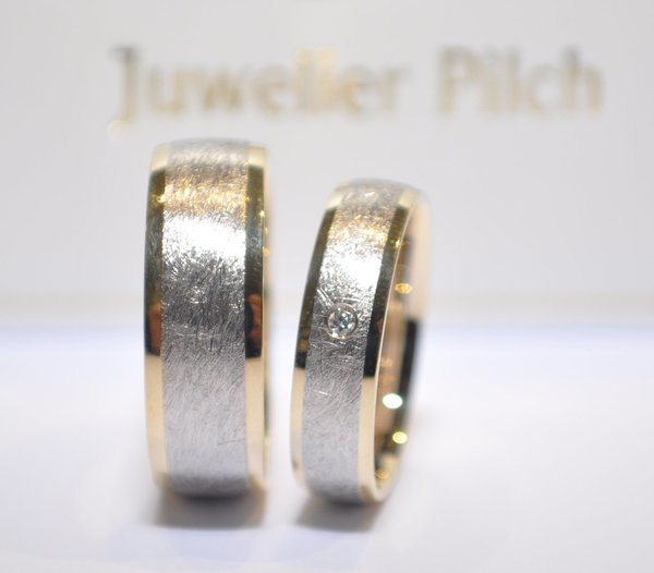 1 Paar Gold 375 Trauringe Eheringe Eismatt/Poliert Bicolor mit Diamant