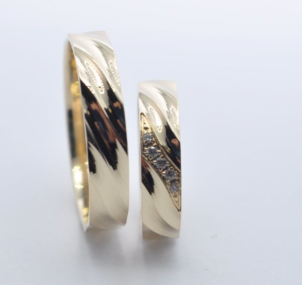 1 Paar Trauringe Gold 333 oder 585 mit Diamanten - Breite: 5mm